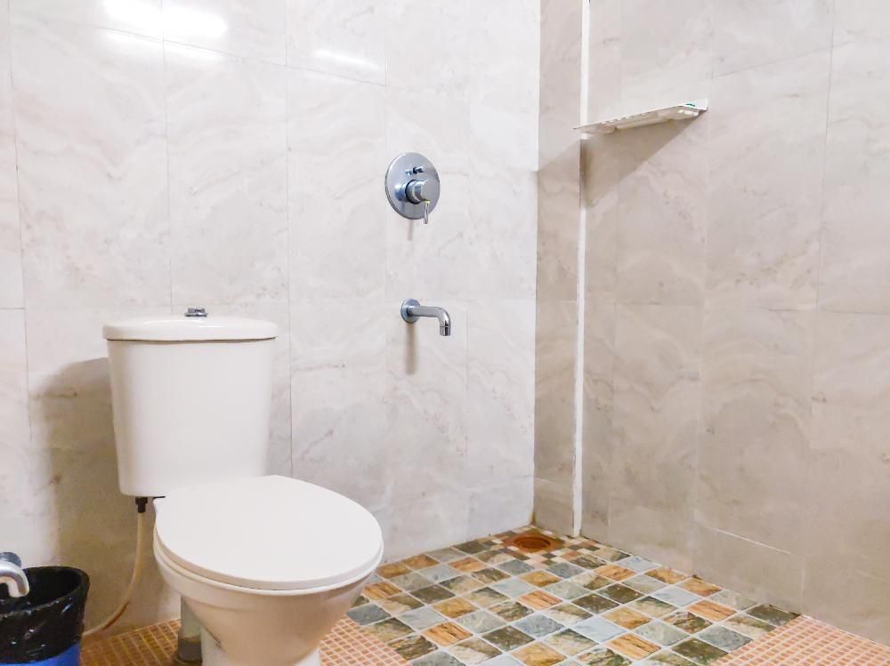 ASHVEM BEACH INN - 44