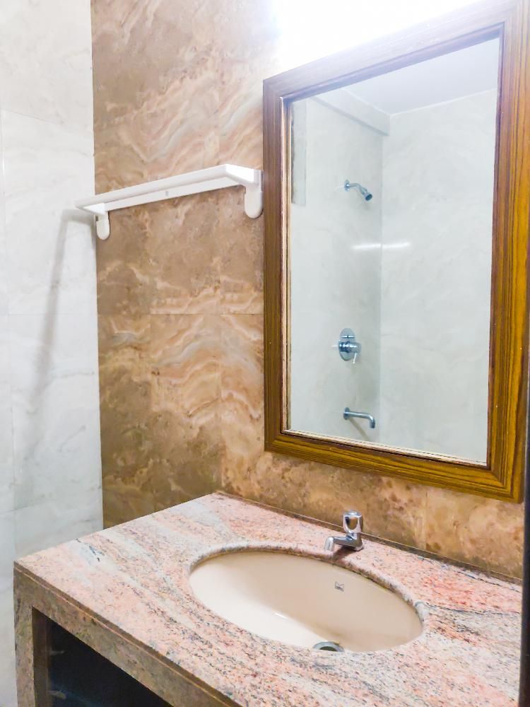 ASHVEM BEACH INN - 24