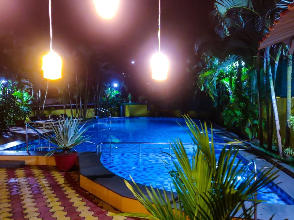 ASHVEM BEACH INN - 13