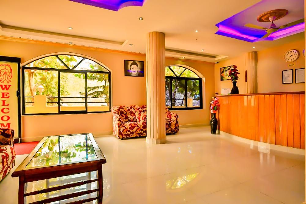 ASHVEM BEACH INN - 5