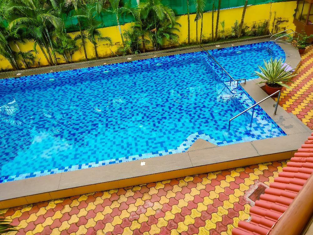 ASHVEM BEACH INN - 10