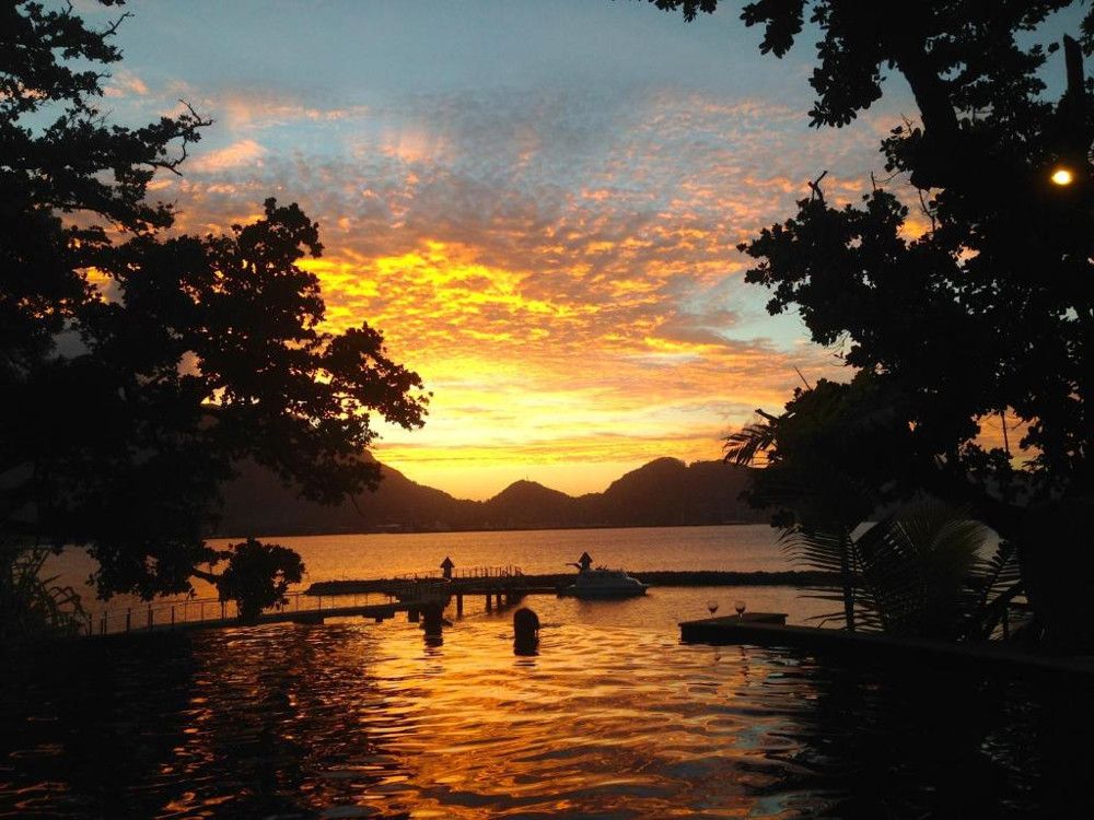 CERF ISLAND RESORT (child only 7+) - 5