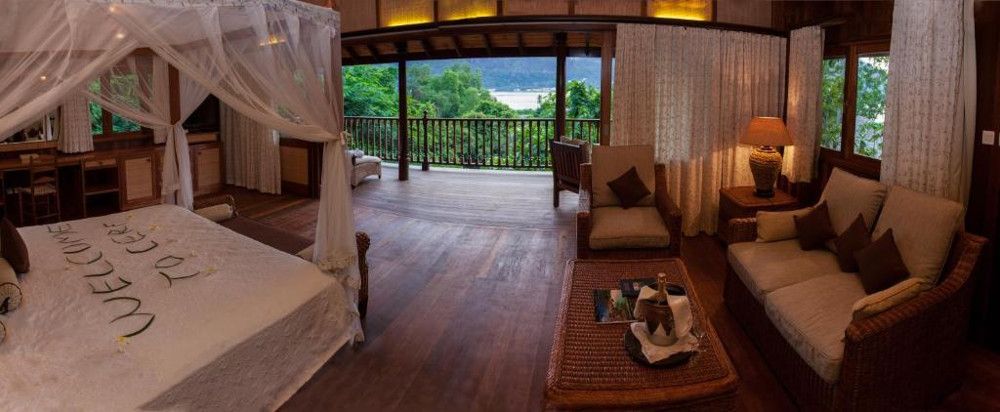 CERF ISLAND RESORT (child only 7+) - 14