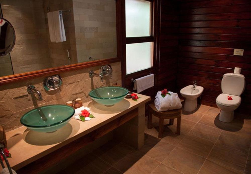 CERF ISLAND RESORT (child only 7+) - 15