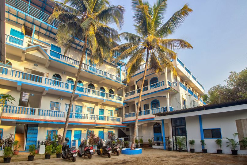 TANTRA BEACH RESORT (ex. MANDREM RETREAT BEACH RESORT) - 2