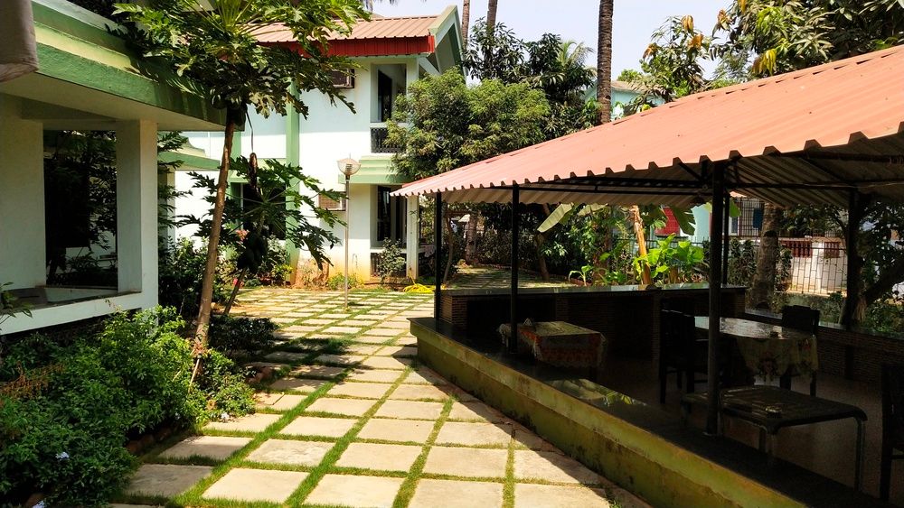 AMIGO PLAZA GUESTHOUSE - 2