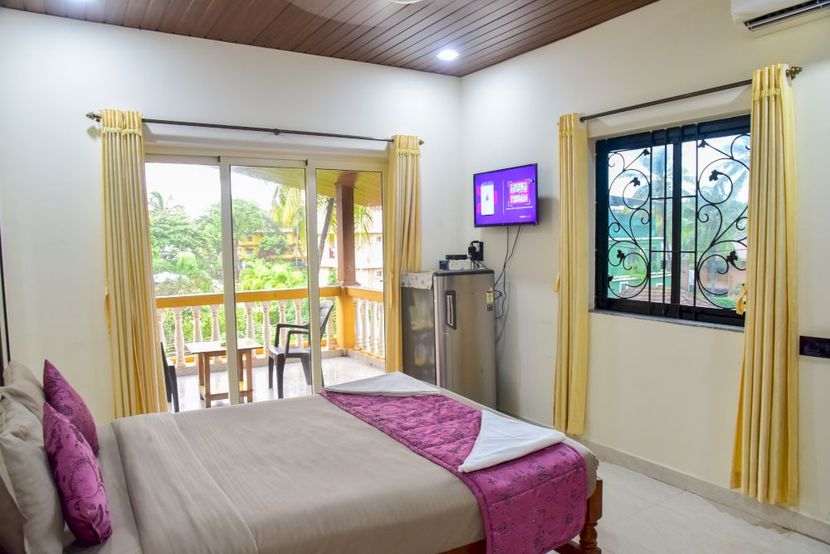 ULTIMATE STAY BOUTIQUE HOTEL - 3