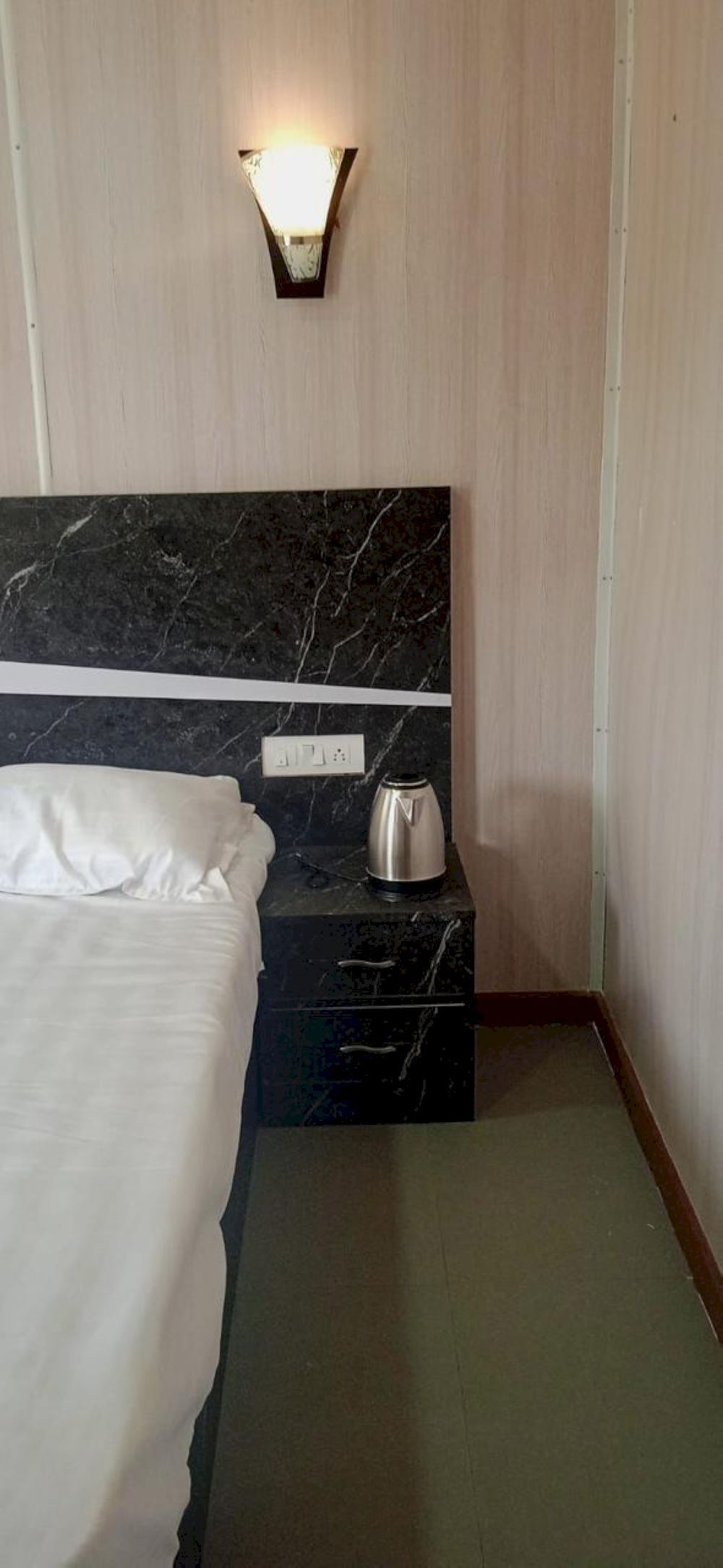 SYDNEY X CAFE & BEACH HUTS - 16