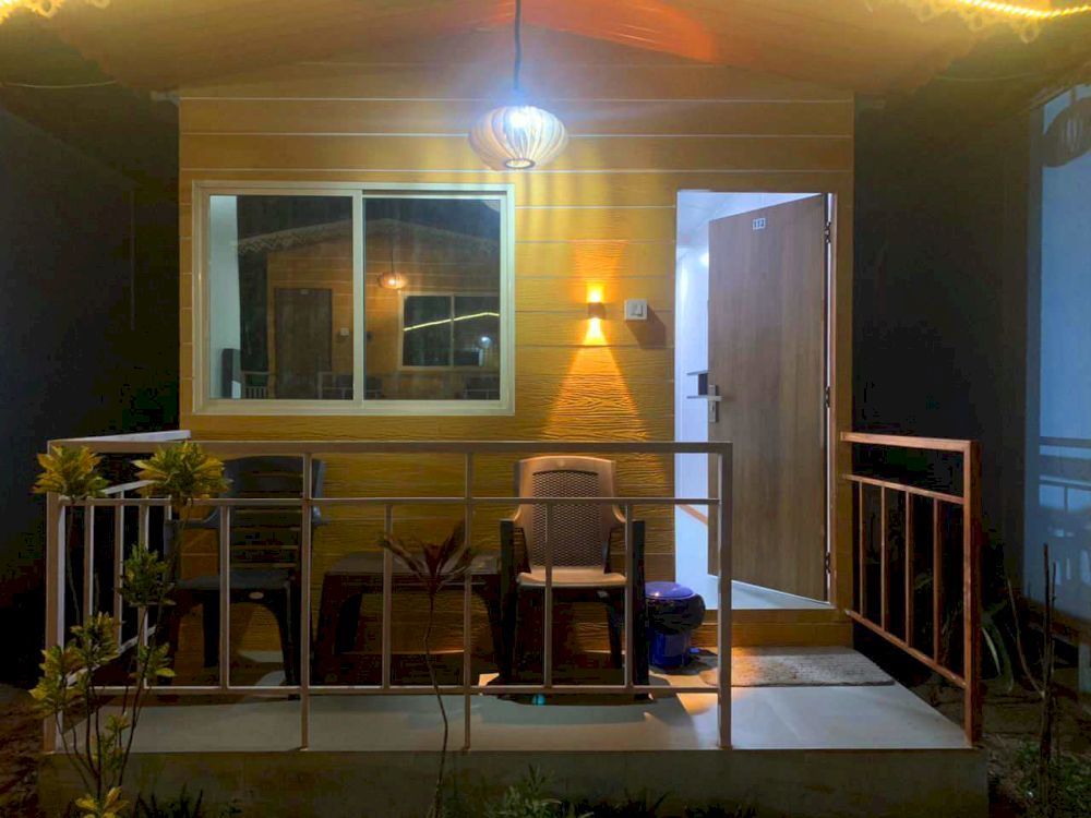 SYDNEY X CAFE & BEACH HUTS - 8