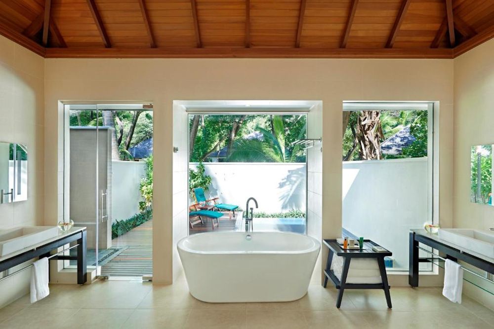 NIVA LABRIZ SEYCHELLES (ex. LABRIZ SILHOUETTE SEYCHELLES) - 33