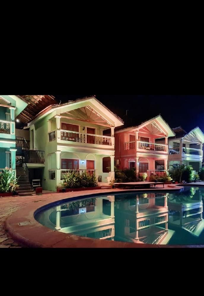 MAGGIES RESORT - 4