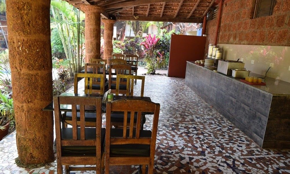 SEA BREEZE BEACH RESORT CANDOLIM (ex. SEA BREEZE CANDOLIM) - 9