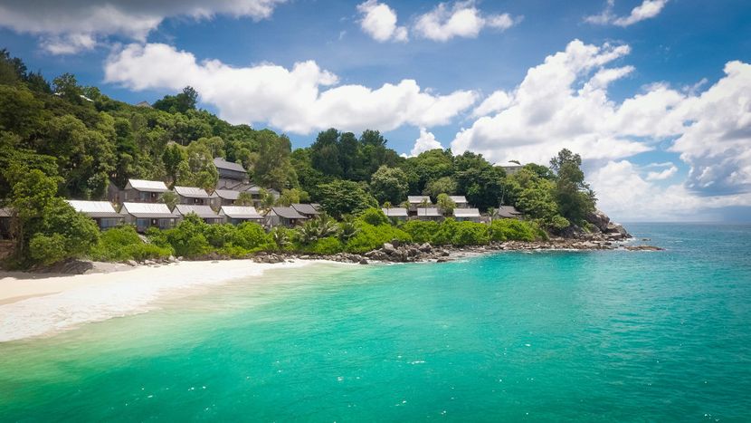 CARANA BEACH HOTEL - 1