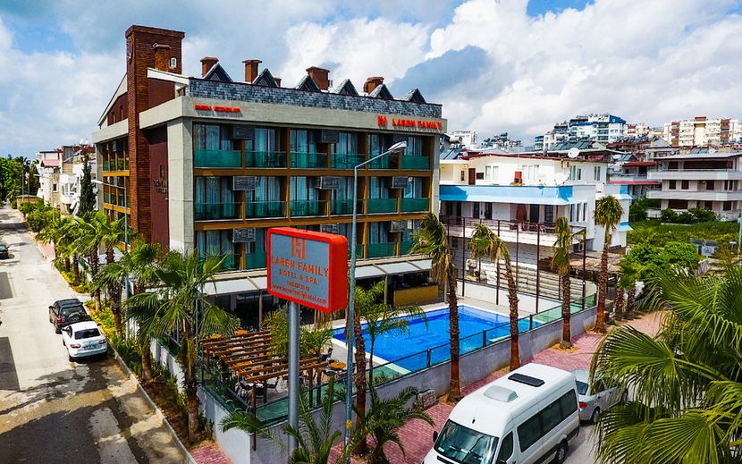 Laren Family Hotel and Spa - 2