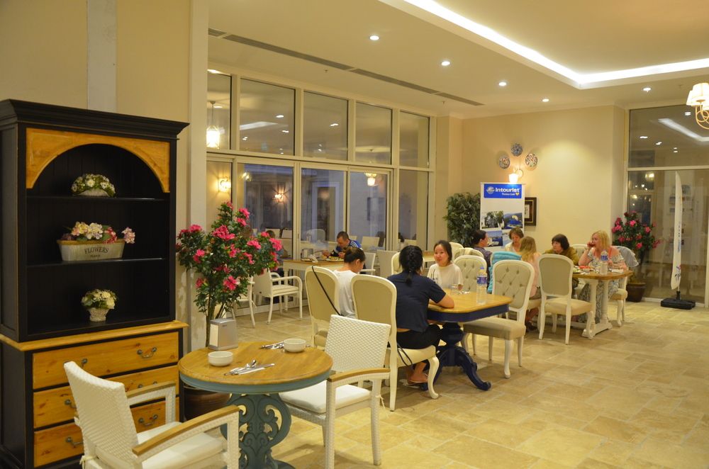 Andriake Beach Club Hotel - 46