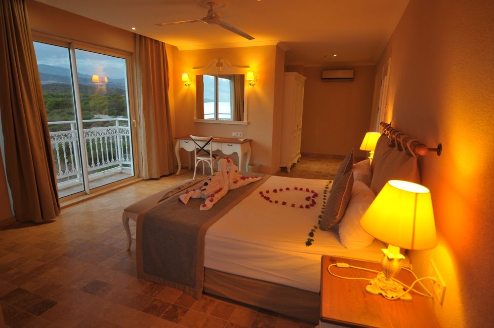 Andriake Beach Club Hotel - 50