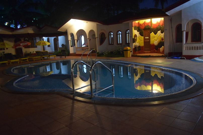 JULIE JOLLY GUESTHOUSE - 4