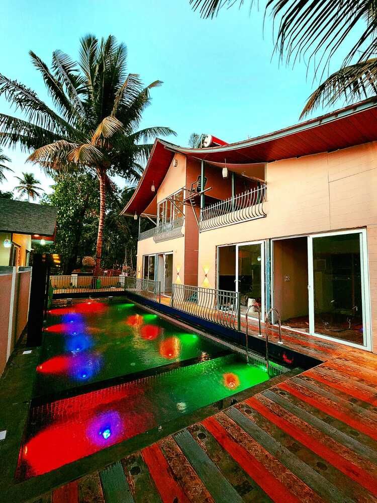 ADRISTA DIVINE COTTAGES - 1