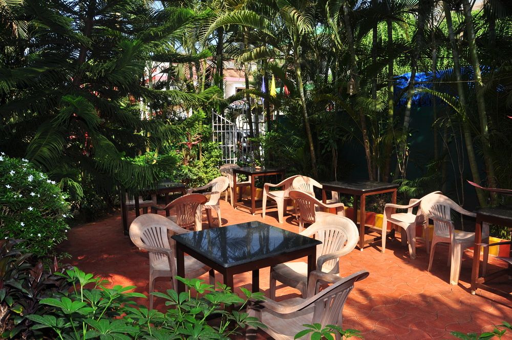 VILLA THERESA BEACH RESORT - 4