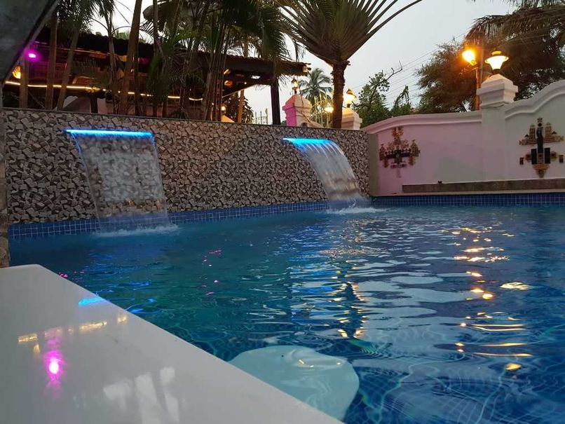 LEMON MINT SVELTON MANOR - 6