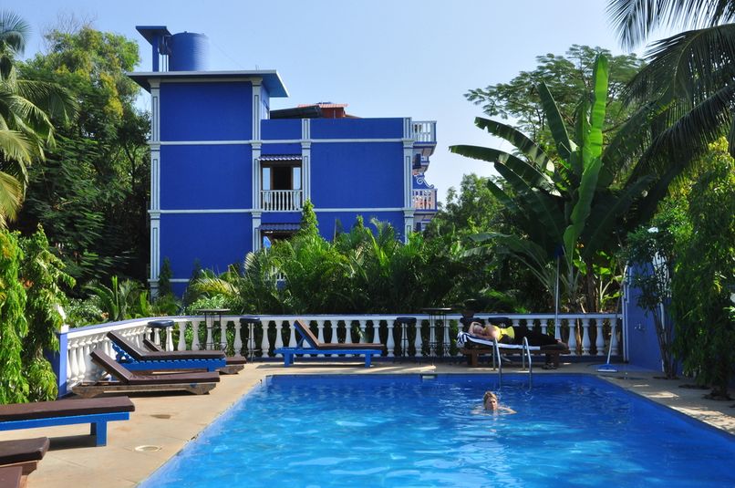 MAYFLOWER BEACH RESORT - 3