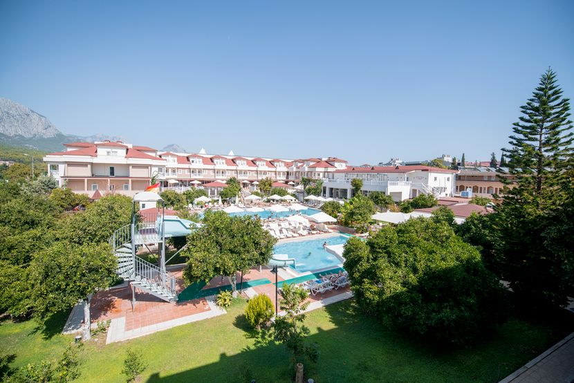 Viking Garden Hotel & Spa - 4