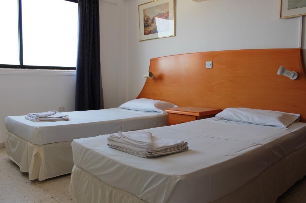 FLOREA HOTEL APTS (Class B) - 26