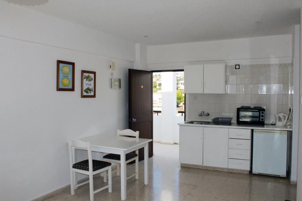 FLOREA HOTEL APTS (Class B) - 34