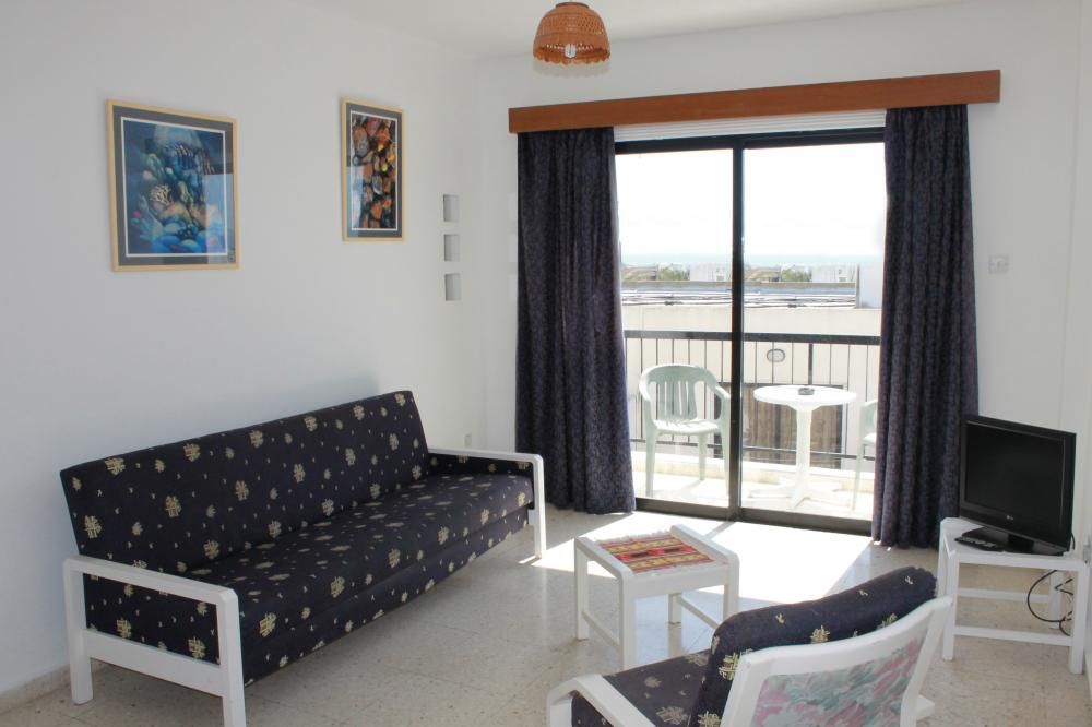 FLOREA HOTEL APTS (Class B) - 30
