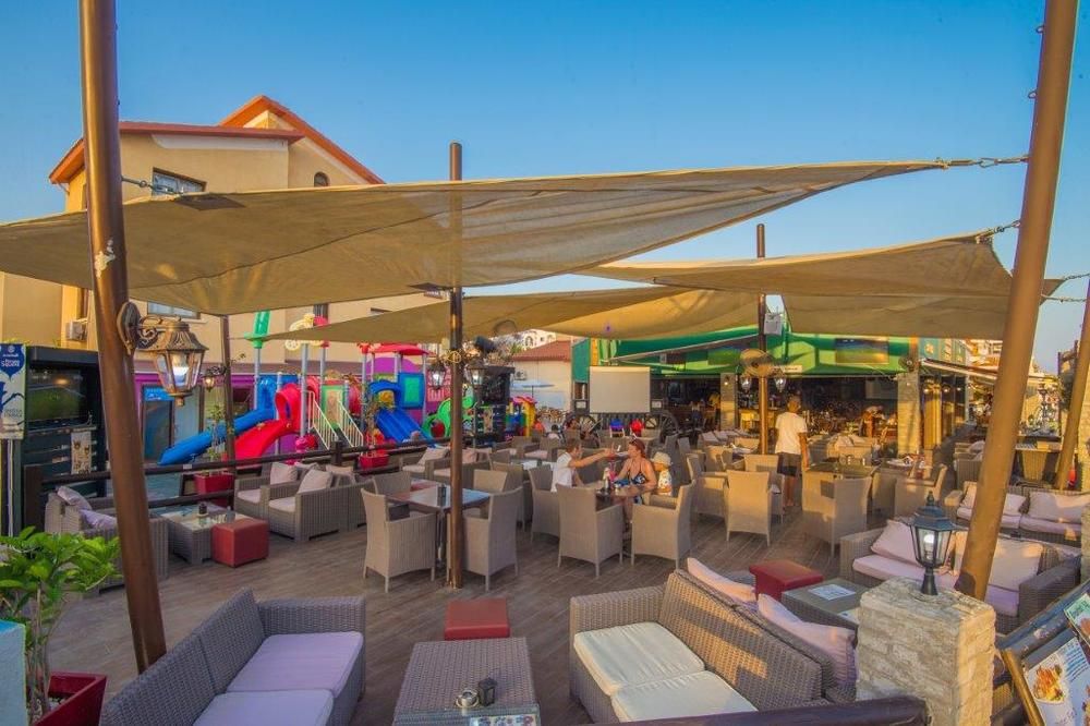 WINDMILLS HOTEL APTS - 22