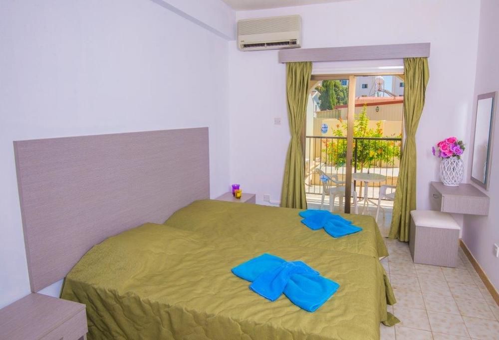 WINDMILLS HOTEL APTS - 27