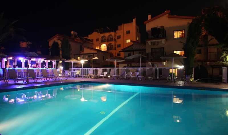 WINDMILLS HOTEL APTS - 5