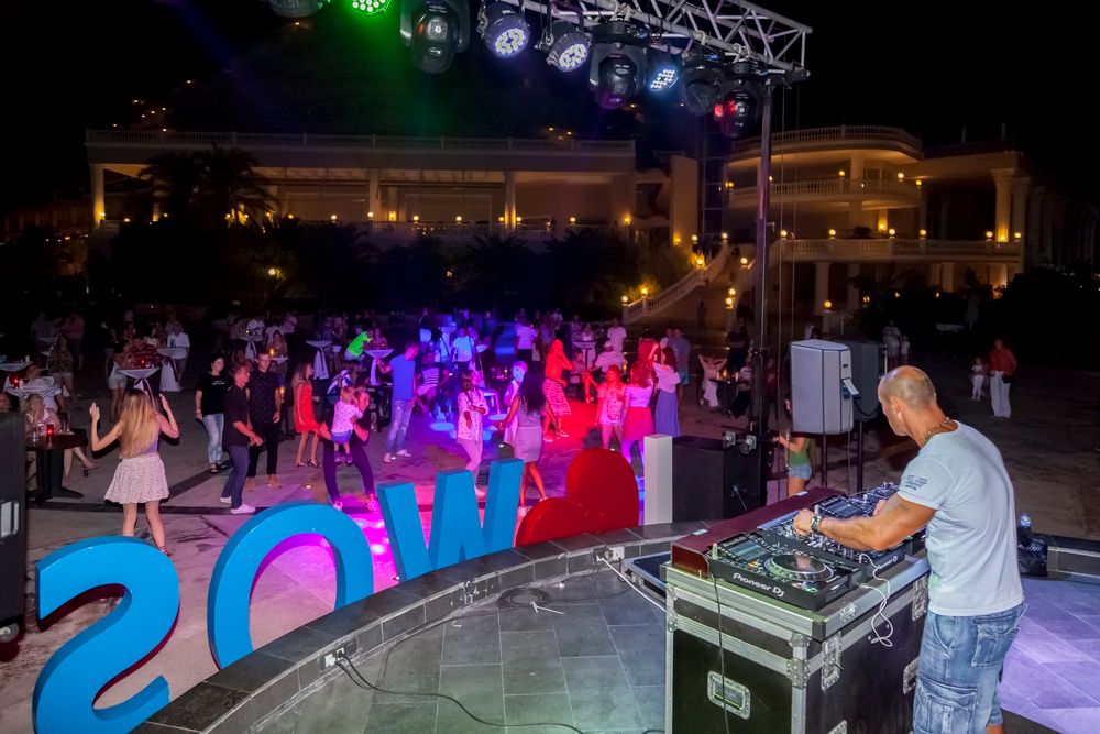 Starlight Resort Hotel - 114