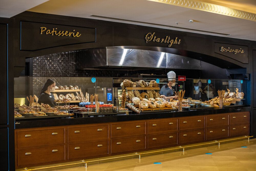 Starlight Resort Hotel - 64