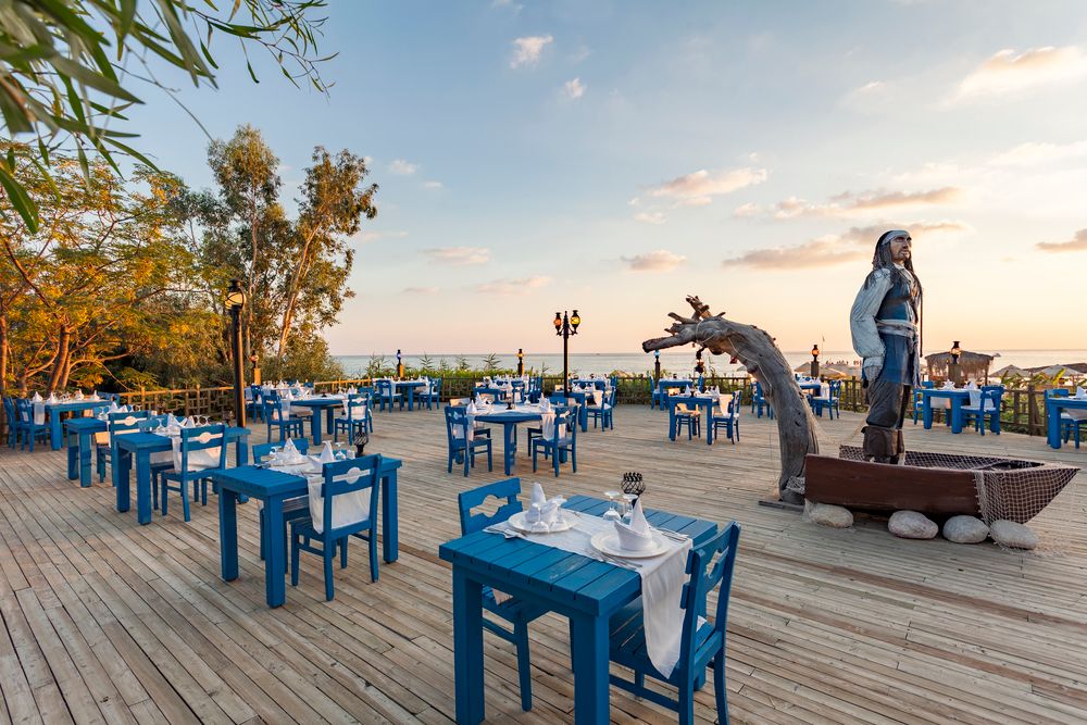 Starlight Resort Hotel - 39