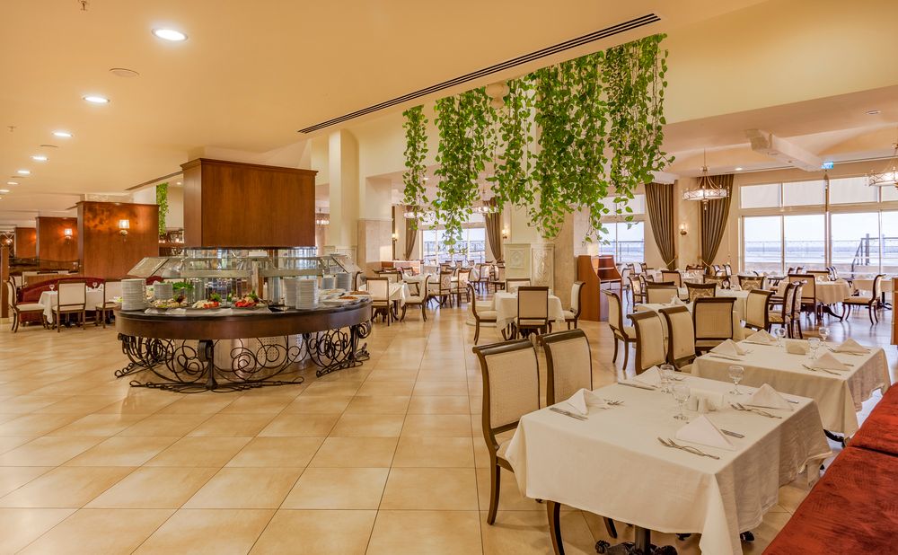 Starlight Resort Hotel - 26