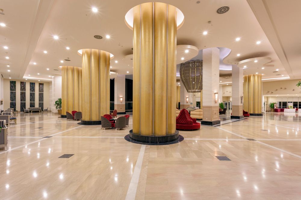 Starlight Resort Hotel - 9