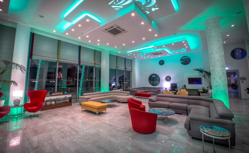 NICHOLAS COLOR HOTEL - 14