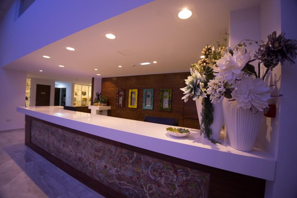 NICHOLAS COLOR HOTEL - 9