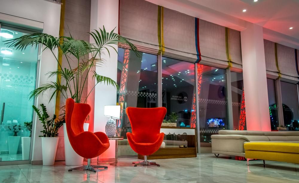 NICHOLAS COLOR HOTEL - 21