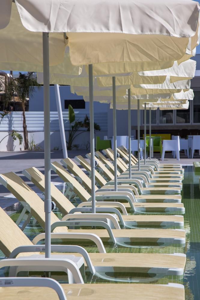 NICHOLAS COLOR HOTEL - 41