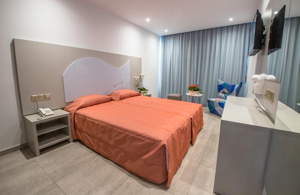 NICHOLAS COLOR HOTEL - 61