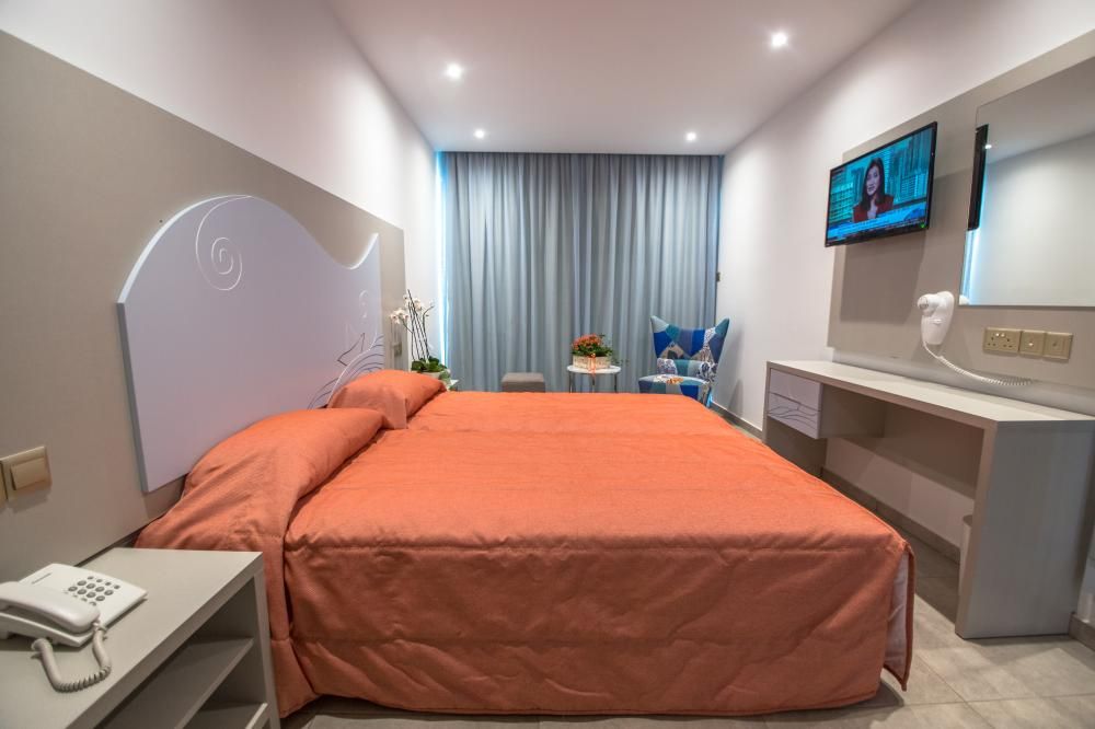 NICHOLAS COLOR HOTEL - 62