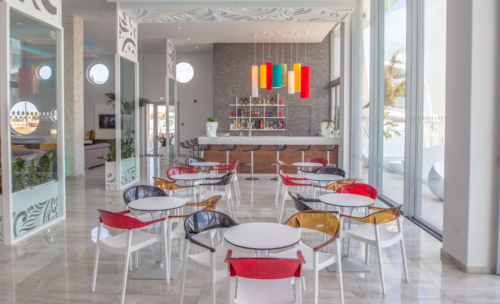 NICHOLAS COLOR HOTEL - 24