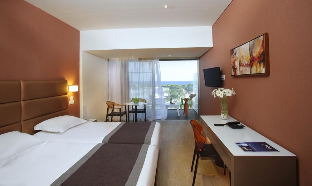 FAROS HOTEL - 16