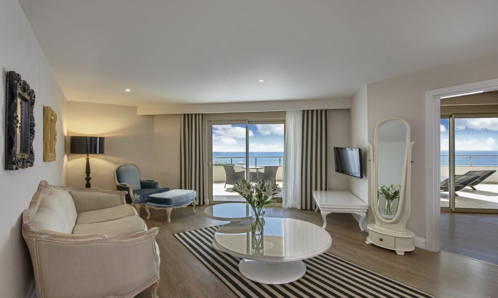 Delphin Imperial - 44