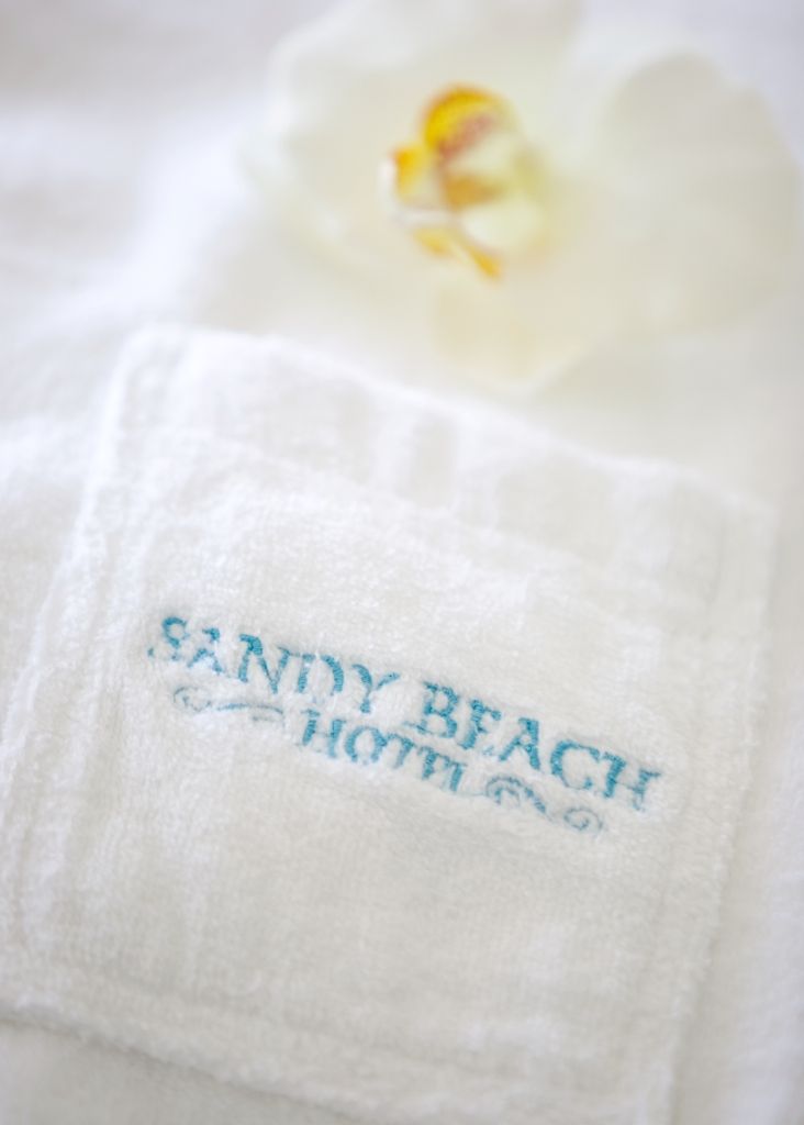 SANDY BEACH - 5