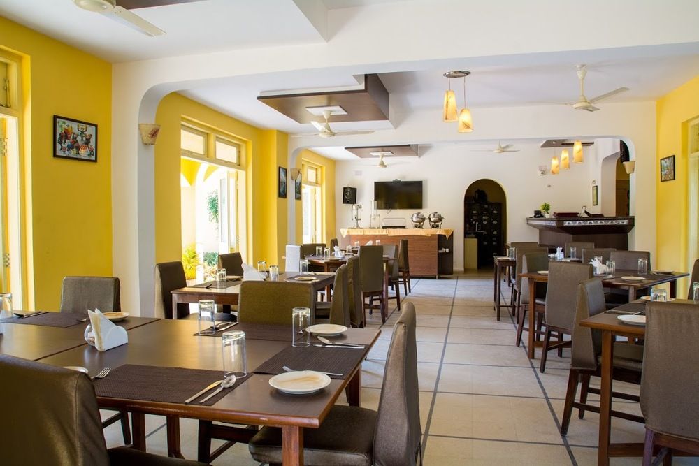 CARINA BEACH RESORT - 33