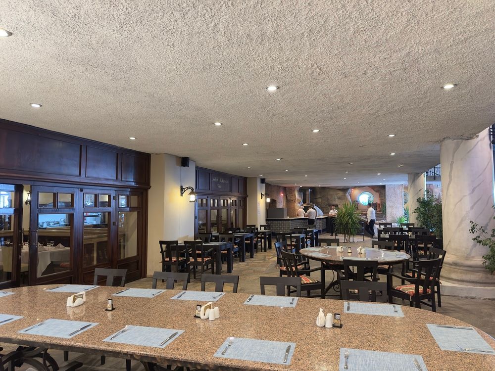 Sunrise Resort Hotel - 57