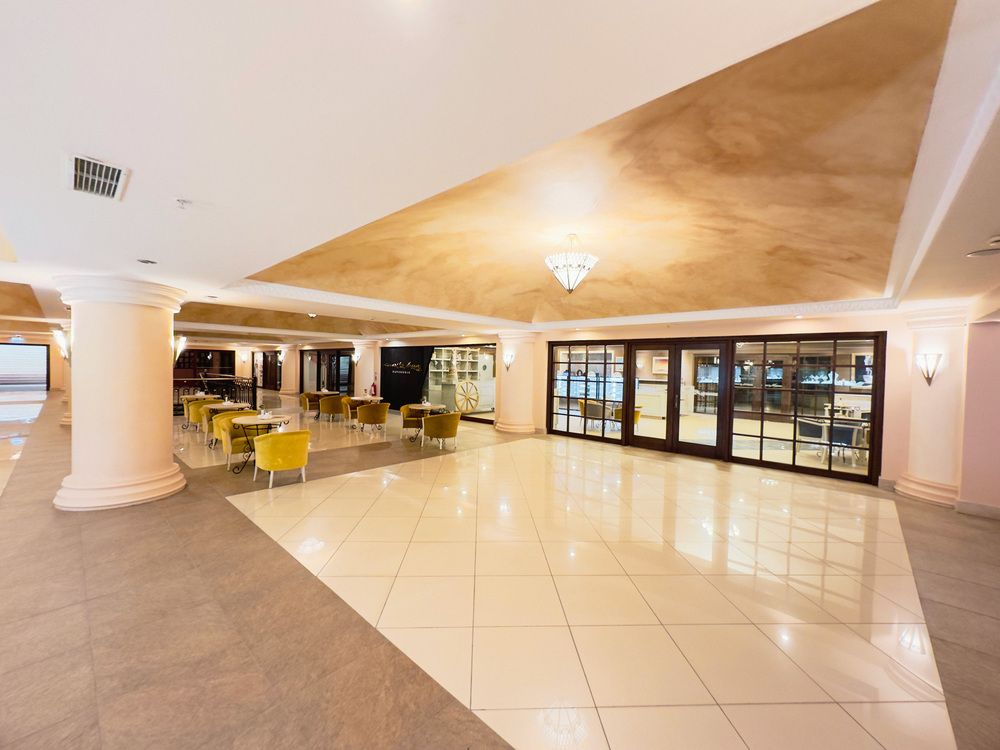 Sunrise Resort Hotel - 48